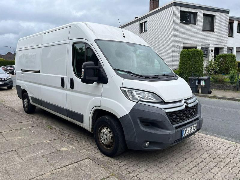 Weiß Gebraucht 2016 Citroën Jumper Van / Kleinbus | 10.850 € (Superpreis) - Bild 1/4