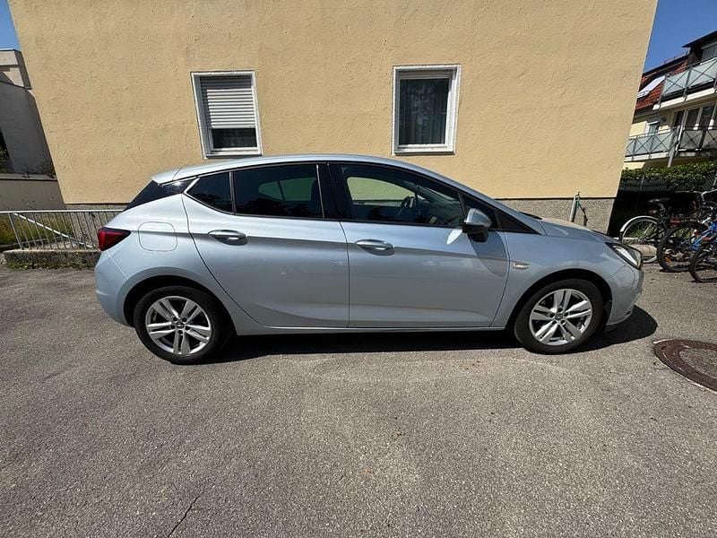 Gebraucht Opel Astra Active 125 PS (91 kW) 2017 Grau Kombi