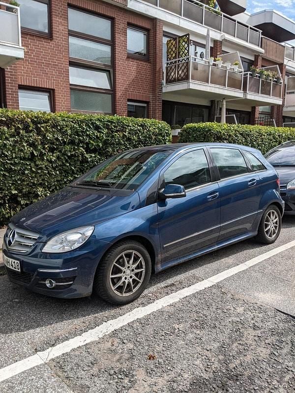 Blau Gebraucht 2009 Mercedes B170 Van / Kleinbus | 4.400 € (Guter Preis) - Bild 1/4