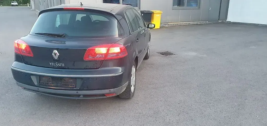Gebraucht Renault Vel Satis Privilege 163 PS (119 kW) 2002 Blau Kleinwagen