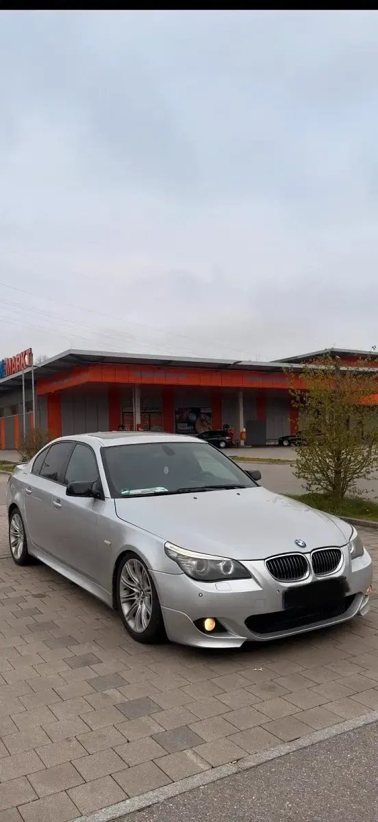Gebraucht BMW 523 Shadowline 190 PS (139 kW) 2008 Silber Limousine