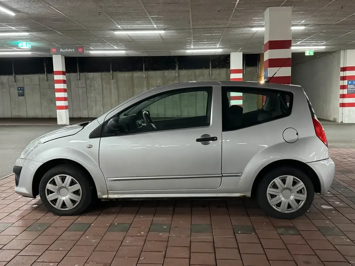 Gebraucht Citroën C2 60 PS (44 kW) 2008 Silber Kleinwagen