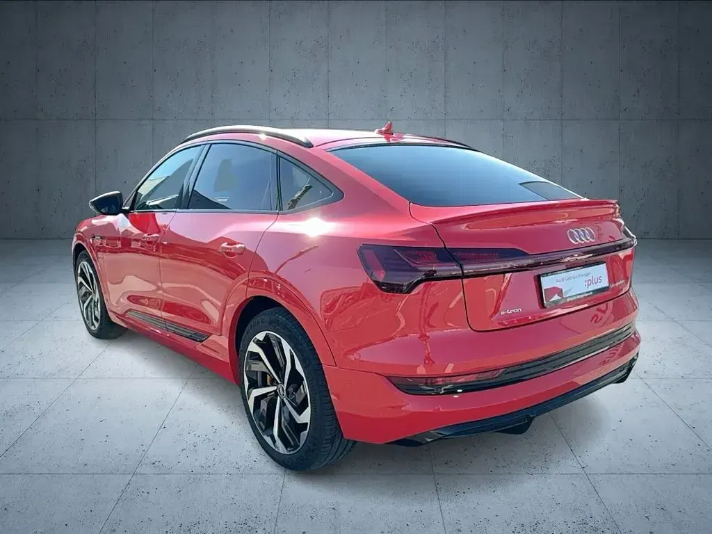 Gebraucht Audi e-tron Sportback S-Line 300 kW (408 PS) 2021 Catalunyarot metallic SUV