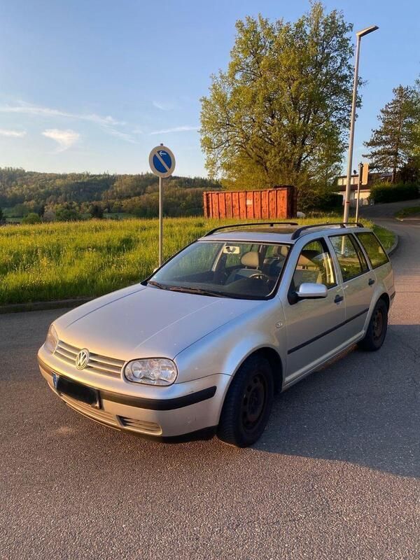 Silber Gebraucht 2000 VW Golf IV Kombi | 2.399 € (Fairer Preis) - Bild 1/4
