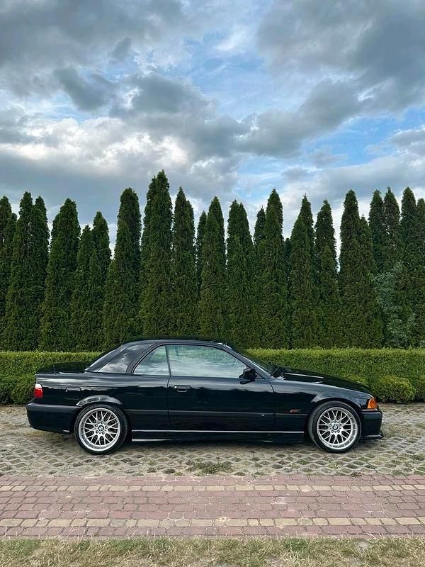 Gebraucht BMW 320 Cabriolet 150 PS (110 kW) 1995 Schwarz Cabrio