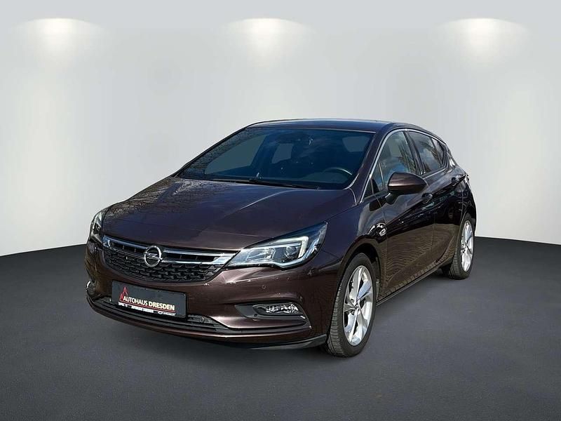 Gebraucht Opel Astra Dynamic 125 PS (91 kW) 2019 Kokosnussbraun Limousine
