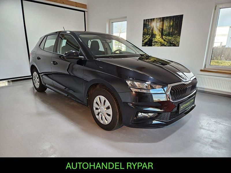 Schwarz Gebraucht 2024 Skoda Fabia Selection Kleinwagen | 15.950 € (Guter Preis) - Bild 1/4