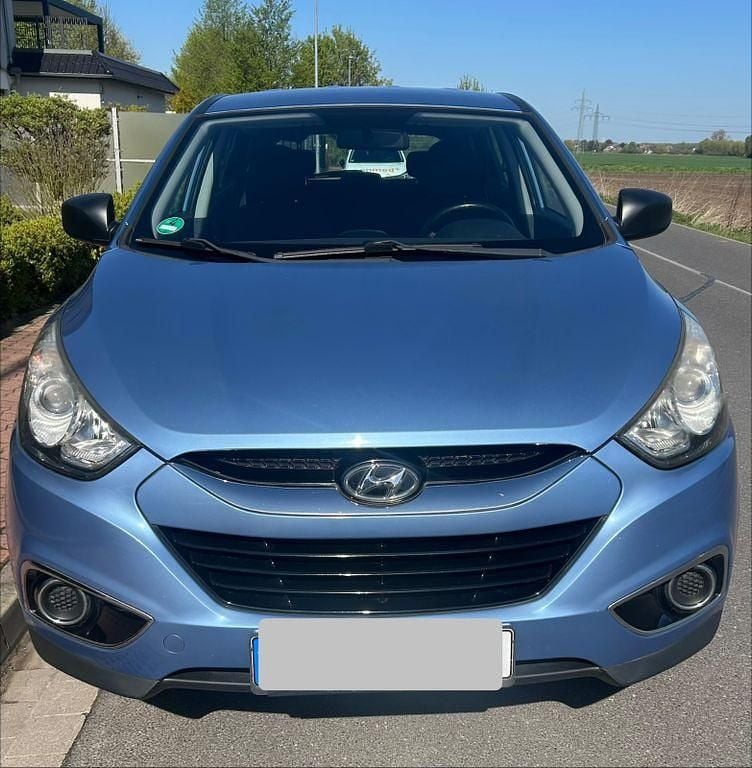 Second-hand Hyundai Tucson 135 CP (99 kW) 2012 Albastru SUV