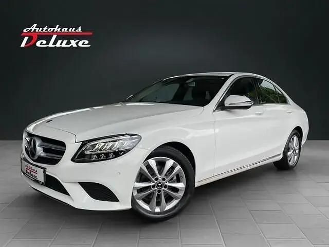Polarweiss unilack Gebraucht 2020 Mercedes C180 Avantgarde Limousine | 26.900 € (Fairer Preis) - Bild 1/4