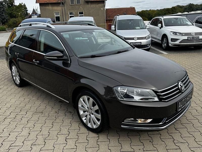 Gebraucht VW Passat Highline 122 PS (89 kW) 2012 Schwarz Kombi