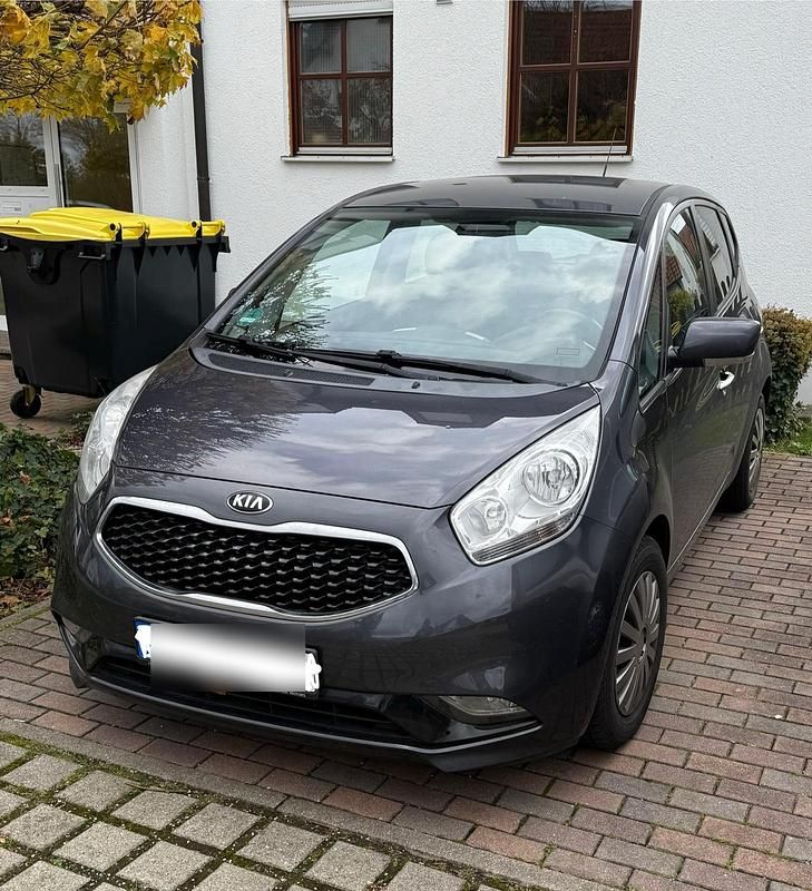 Grau Gebraucht 2017 Kia Venga Kleinwagen | 9.500 € (Guter Preis) - Bild 1/3