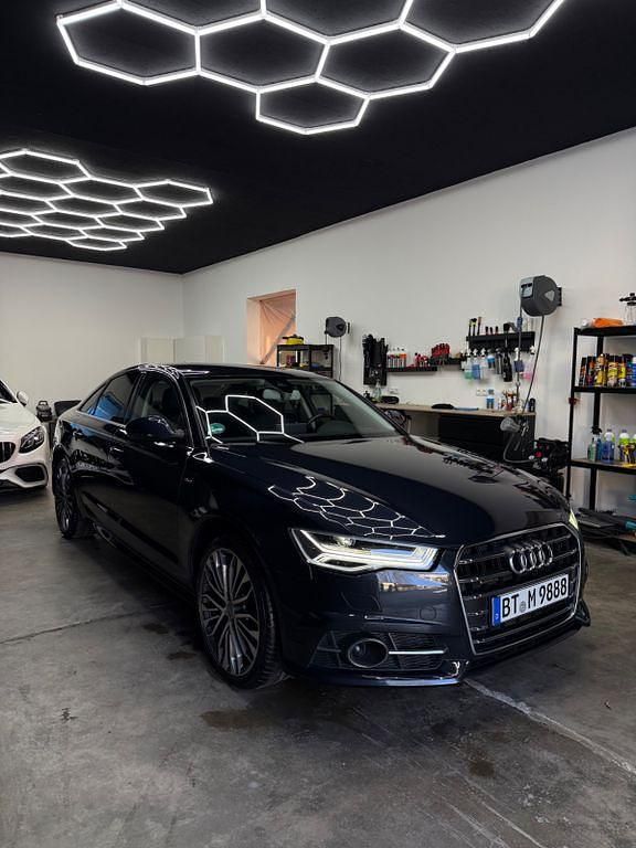 Gebraucht Audi A6 Ambiente 218 PS (160 kW) 2018 Blau Limousine