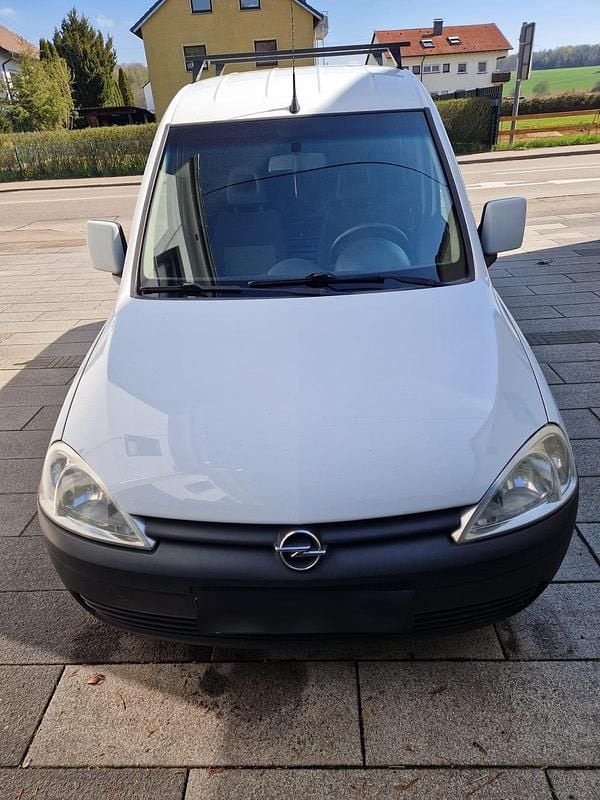Second-hand Opel Combo 75 CP (55 kW) 2011 Alb Monovolum