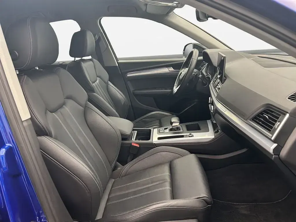 Gebraucht Audi Q5 Sportback Edition .1 299 PS (219 kW) 2022 Ultrablau metallic SUV