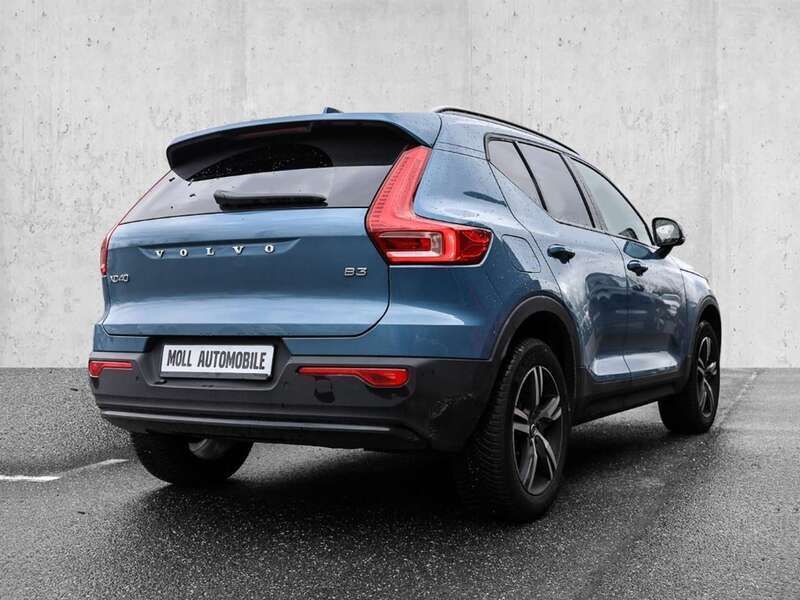 Gebraucht Volvo XC40 Plus 163 PS (119 kW) 2023 Blau SUV