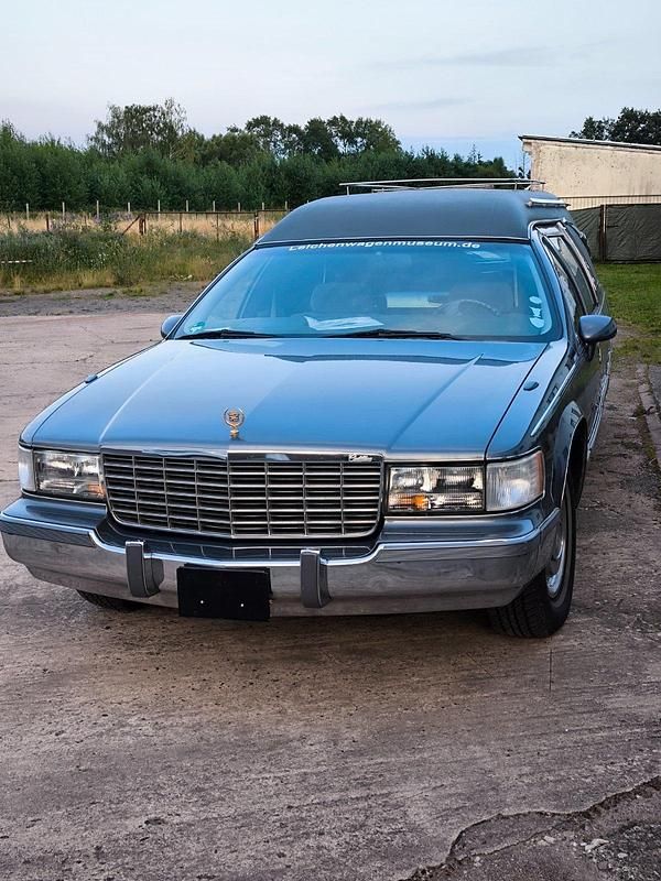 Gebraucht Cadillac Fleetwood 185 PS (136 kW) 1993 Silber Limousine