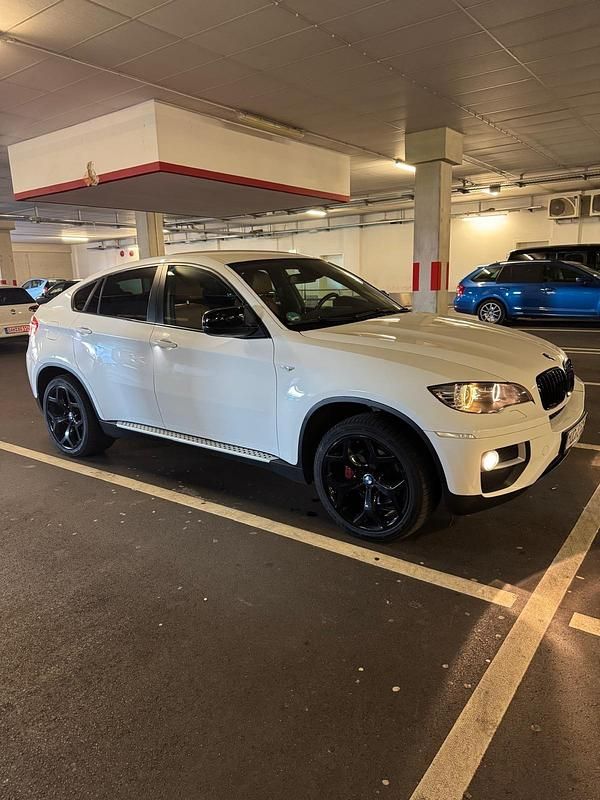 Weiß Gebraucht 2013 BMW X6 SUV | 16.900 € (Fairer Preis) - Bild 1/4