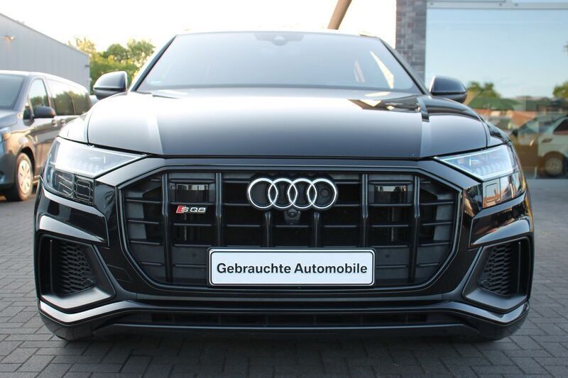 Gebraucht Audi SQ8 Sport 435 PS (319 kW) 2019 Orcaschwarz metallic SUV
