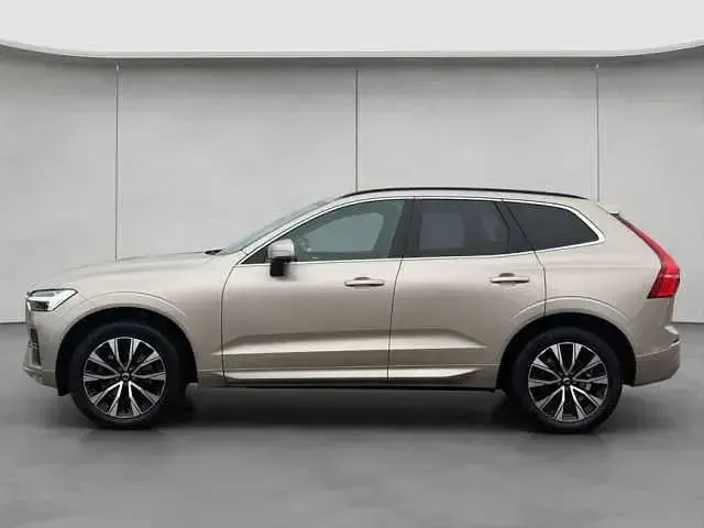 Gebraucht Volvo XC60 Core 250 PS (183 kW) 2024 Silber SUV