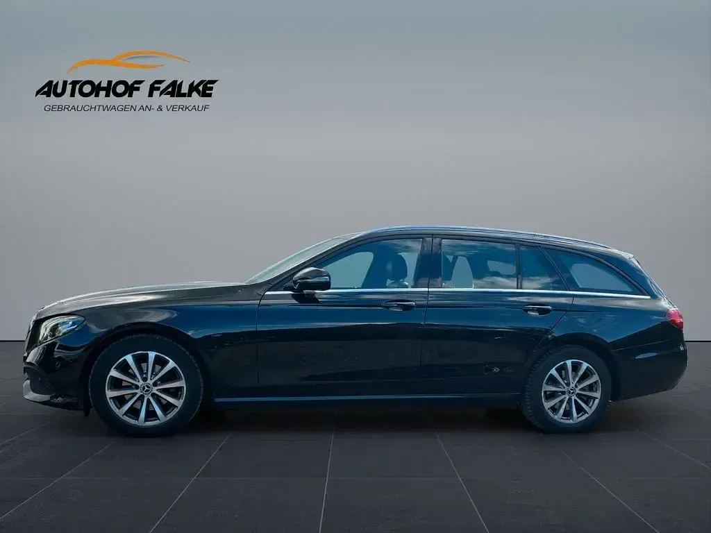 Gebraucht Mercedes E200 150 PS (110 kW) 2018 Schwarz Kombi