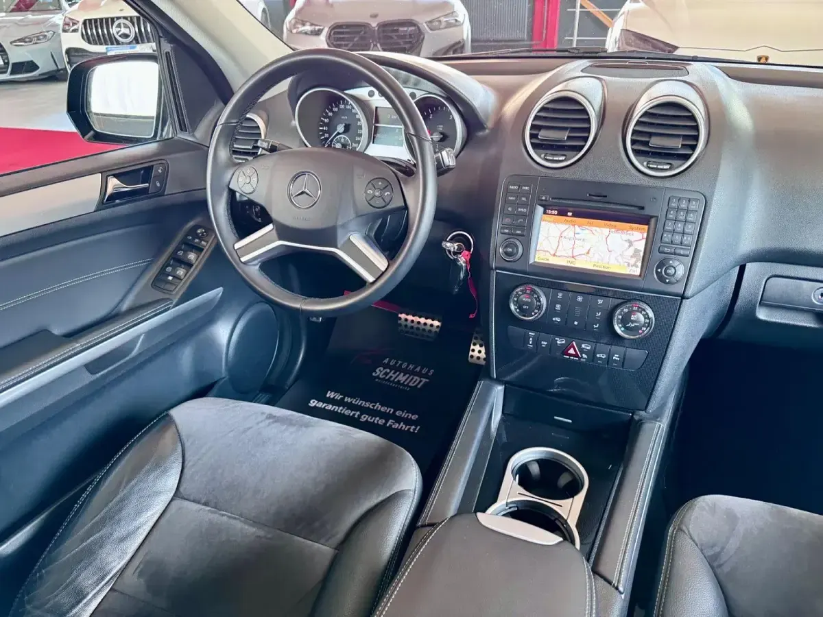 Gebraucht Mercedes ML350 Sport 231 PS (169 kW) 2010 Schwarz SUV