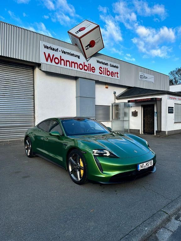 Grün Gebraucht 2020 Porsche Taycan 4S Limousine | 59.990 € (Fairer Preis) - Bild 1/4