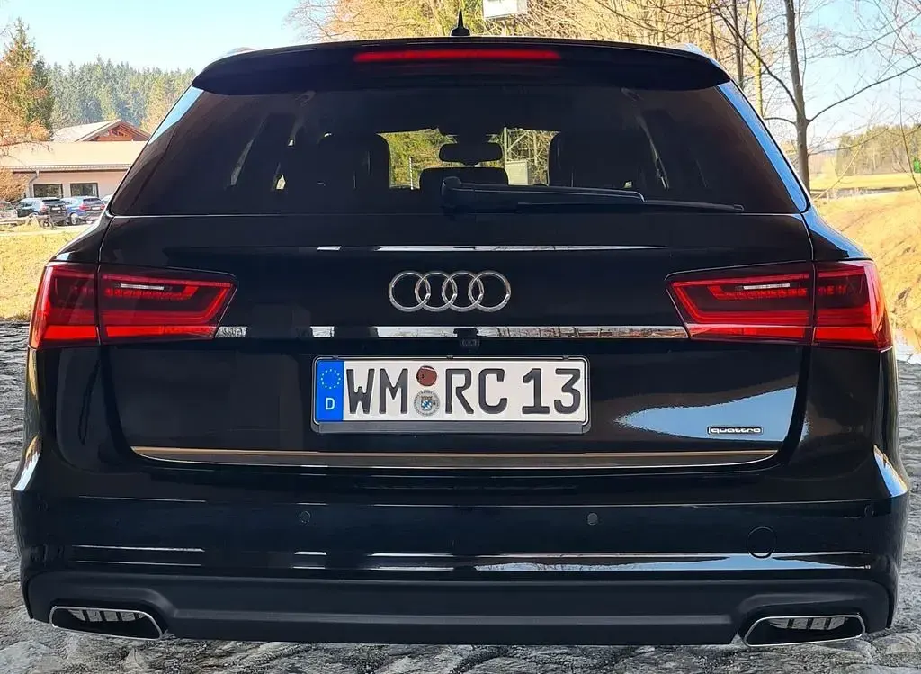 Gebraucht Audi A6 Ambiente 218 PS (160 kW) 2017 Schwarz Kombi