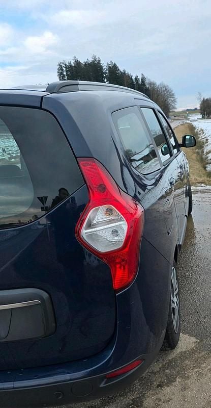 Gebraucht Dacia Lodgy 116 PS (85 kW) 2018 Grün Van / Kleinbus