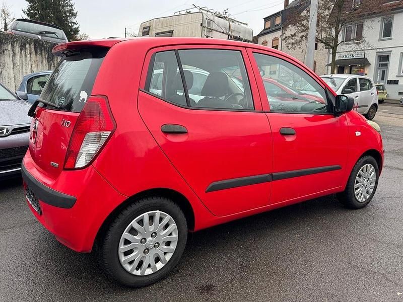 Gebraucht Hyundai i10 Style 77 PS (56 kW) 2010 Rot Kleinwagen