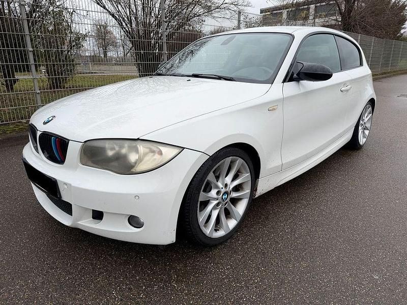 Weiß Gebraucht 2008 BMW 123 M Sport Kleinwagen | 7.700 € (Superpreis) - Bild 1/4