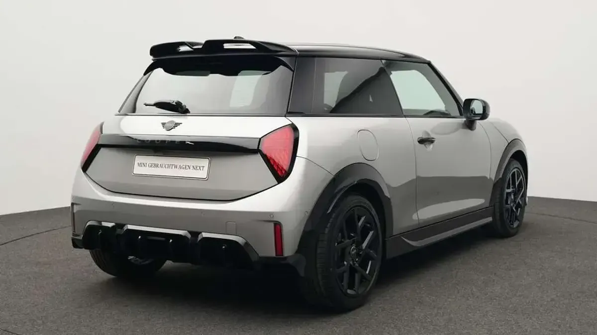Gebraucht Mini John Cooper Works 156 PS (114 kW) 2025 Grau Kleinwagen