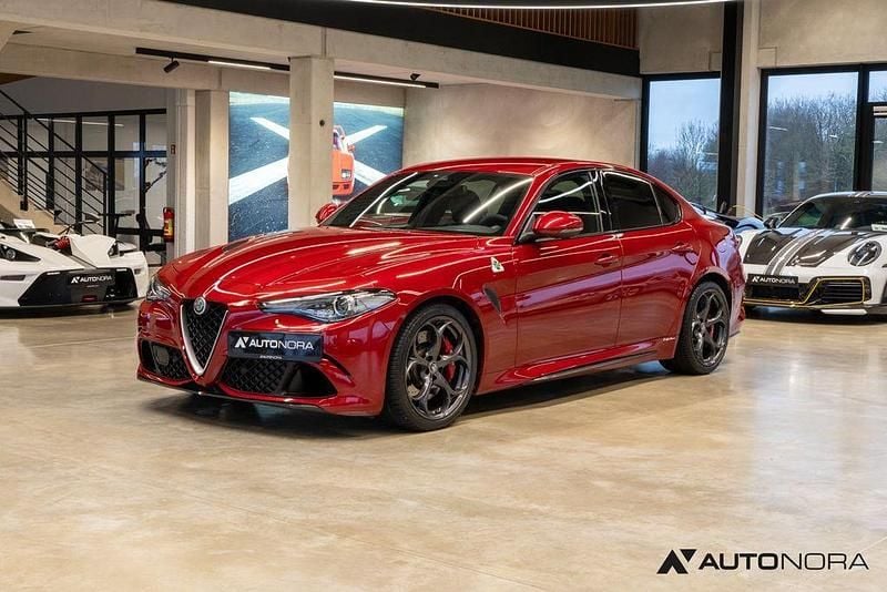 Rot Gebraucht 2016 Alfa Romeo Giulia Quadrifoglio Limousine | 49.900 € (Guter Preis) - Bild 1/4