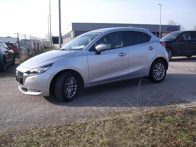 Gebraucht Mazda 2 Kizoku 90 PS (66 kW) 2021 Sonic silver Kleinwagen