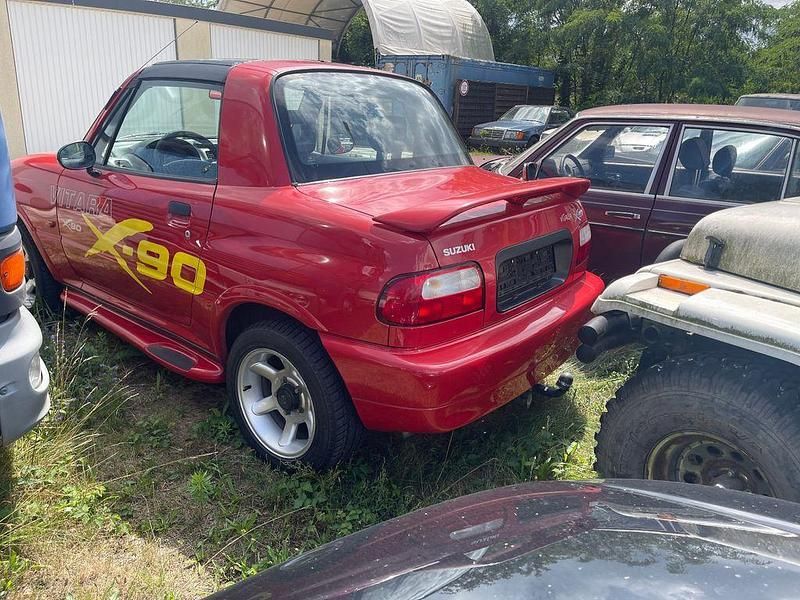 Gebraucht Suzuki X-90 97 PS (71 kW) 1996 Rot Coupé