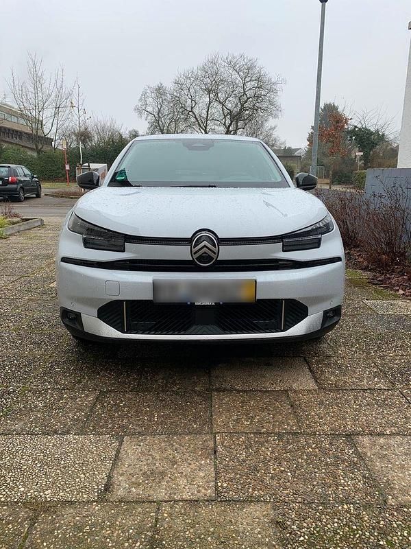 Gebraucht Citroën C4 136 PS (100 kW) 2025 Weiß Limousine