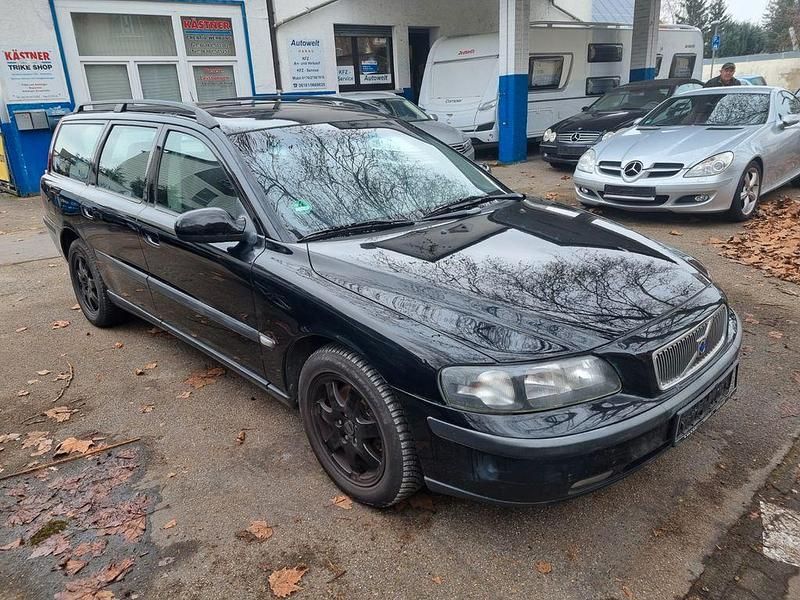 Gebraucht Volvo V70 140 PS (102 kW) 2002 Other Kombi