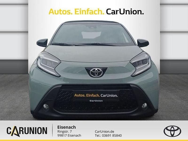 Gebraucht Toyota Aygo X 72 PS (52 kW) 2025 2vn urban khaki SUV