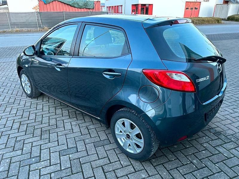 Gebraucht Mazda 2 Independence 86 PS (63 kW) 2010 Grau Limousine