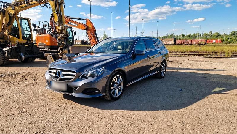 Usata Mercedes E350 252 CV (185 kW) 2013 Grigio Station wagon