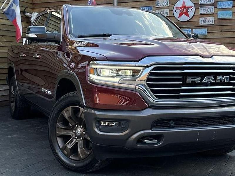 Second-hand Dodge Ram 401 CP (294 kW) 2018 Roșu Pickup
