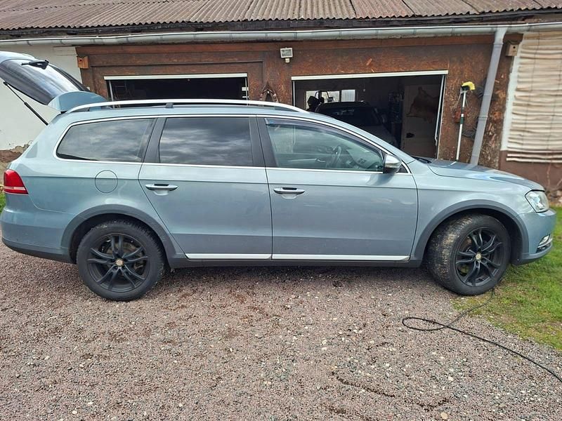 Gebraucht VW Passat 170 PS (125 kW) 2012 Grau Kombi