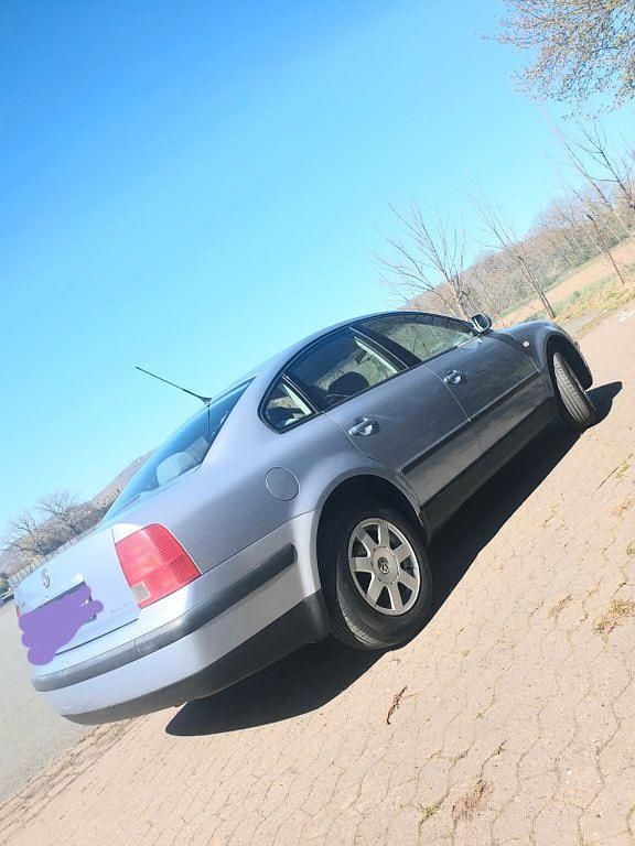 Gebraucht VW Passat Edition 101 PS (74 kW) 2000 Blau Limousine