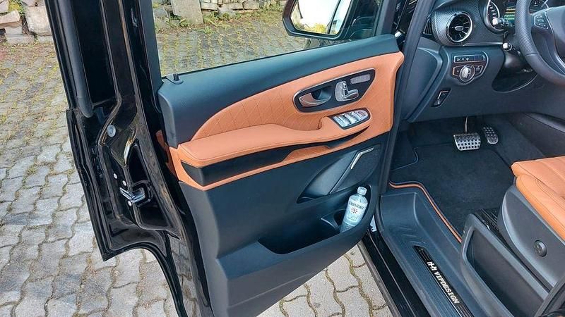 Gebraucht Mercedes V300 Avantgarde 237 PS (174 kW) 2022 Schwarz Van / Kleinbus