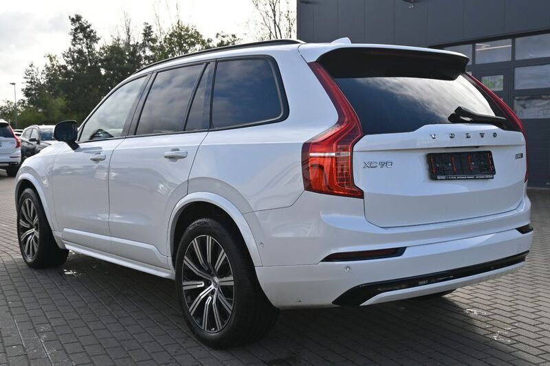 Gebraucht Volvo XC90 Ultimate 235 PS (172 kW) 2023 Crystal white / metallic SUV