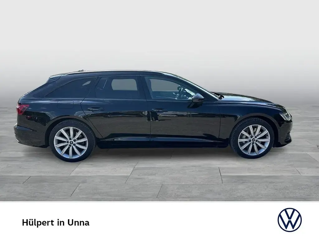 Gebraucht Audi A6 Ambiente 299 PS (219 kW) 2022 Brillantschwarz Kombi