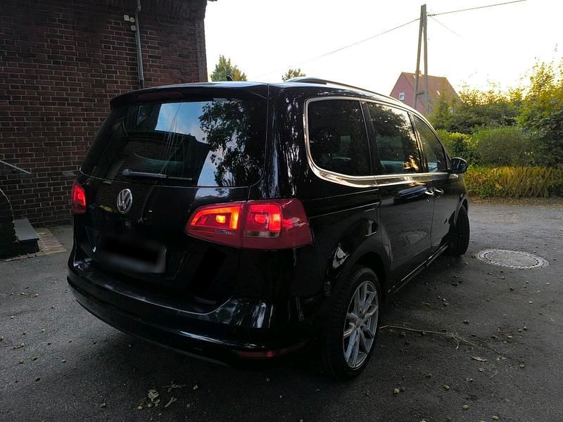 Gebraucht VW Sharan 170 PS (125 kW) 2011 Schwarz Van / Kleinbus