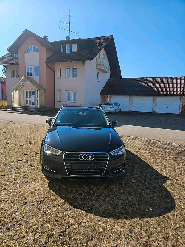 Gebraucht Audi A3 Sportback 150 PS (110 kW) 2013 Schwarz Kleinwagen