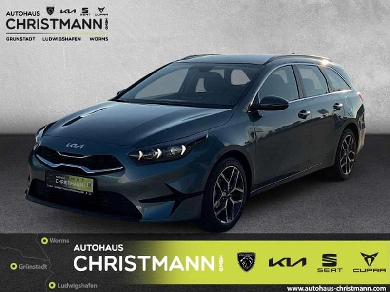Yucca steel gray m Gebraucht 2025 Kia Ceed Sportswagon Spirit Kombi | 30.890 € (Etwas zu teuer) - Bild 1/4