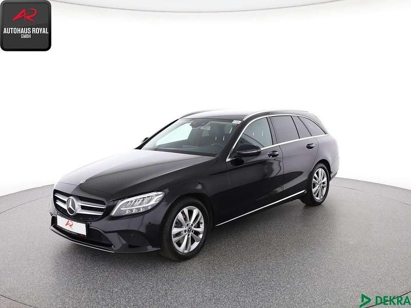 Obsidianschwarz Gebraucht 2020 Mercedes C220 Avantgarde Kombi | 24.740 € (Superpreis) - Bild 1/4