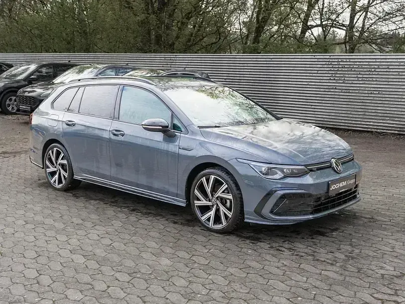 Gebraucht VW Golf VIII Style 131 PS (96 kW) 2024 Grau Kombi